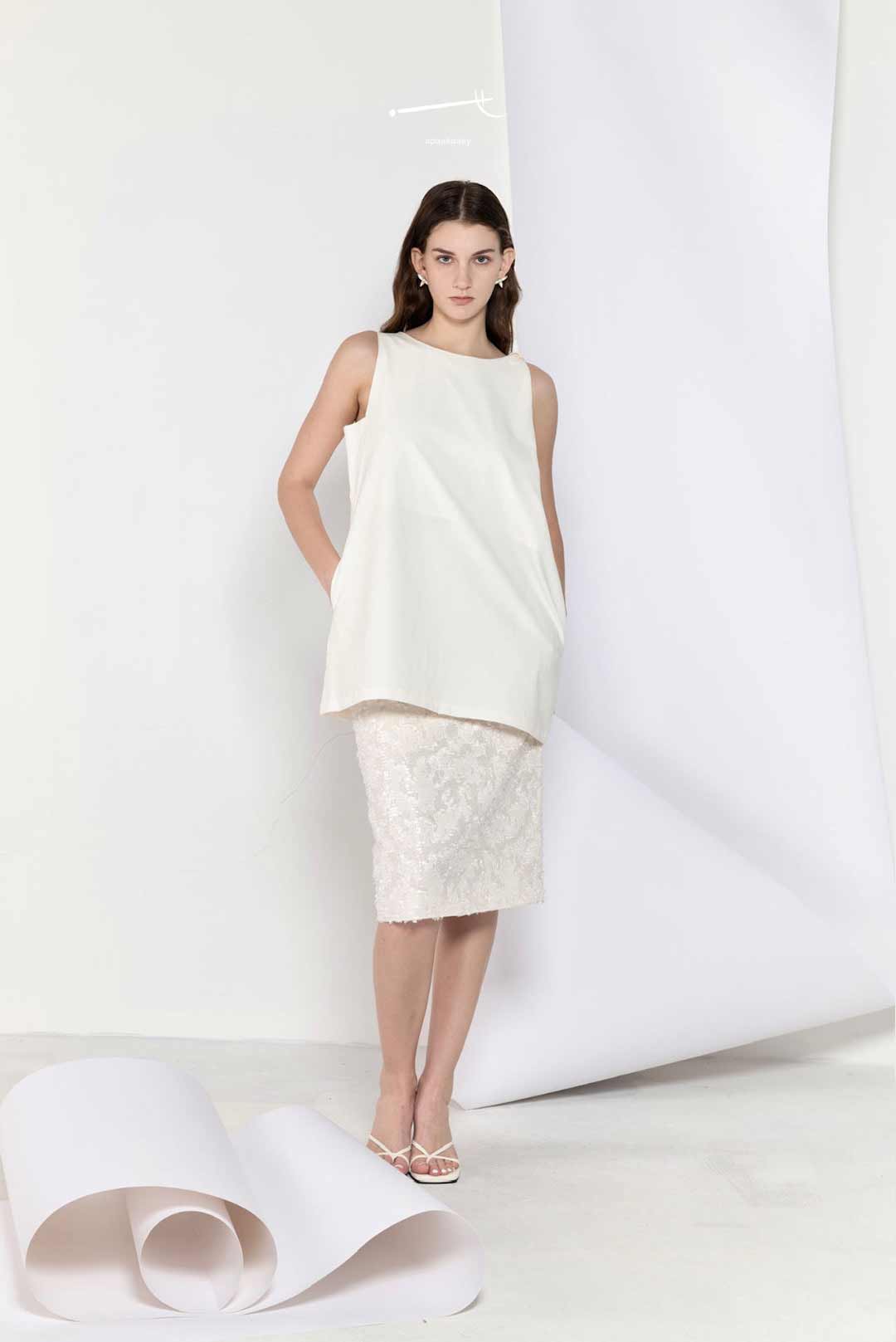Fine Sequin Jacquard Slit Half-body Skirt