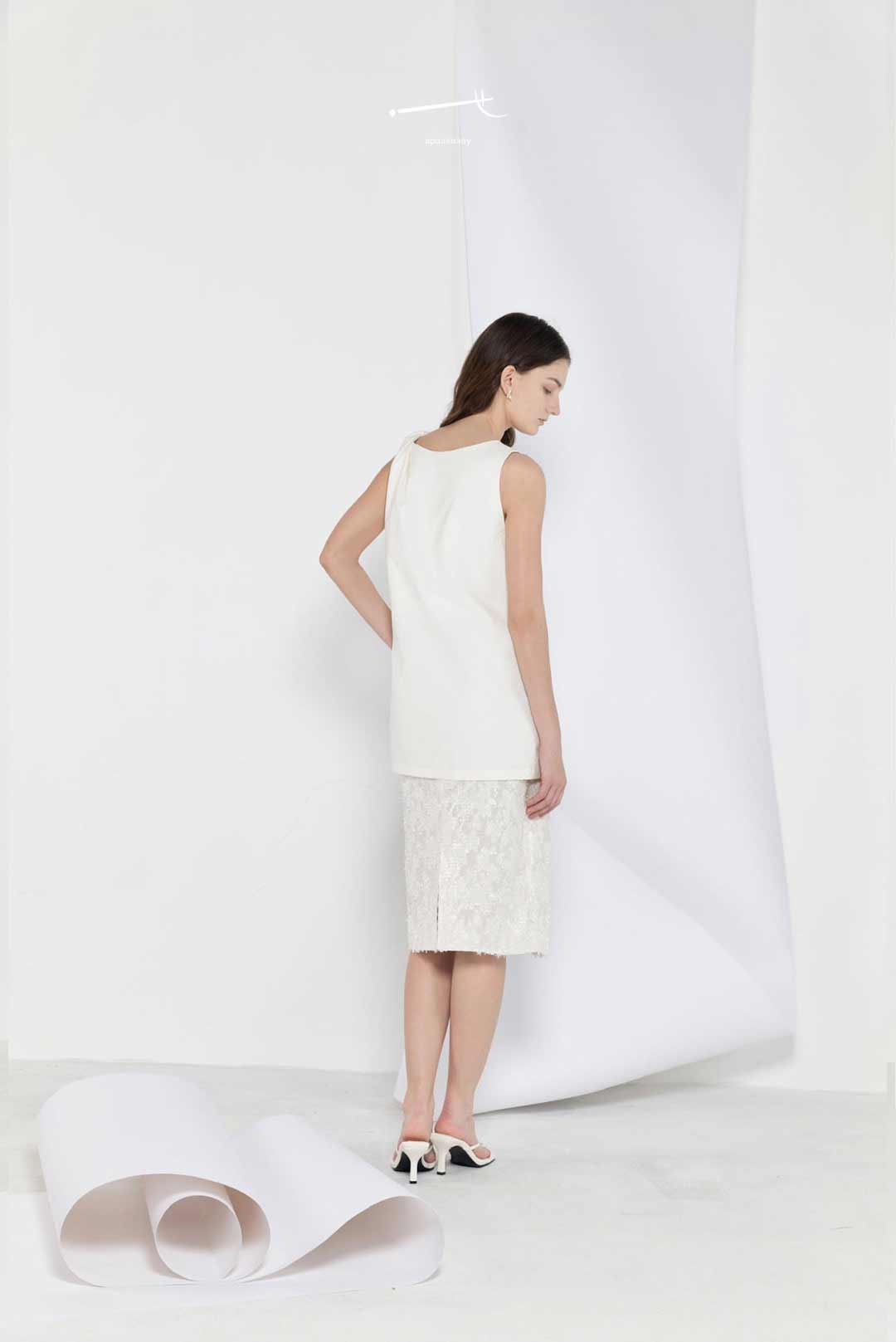 Fine Sequin Jacquard Slit Half-body Skirt