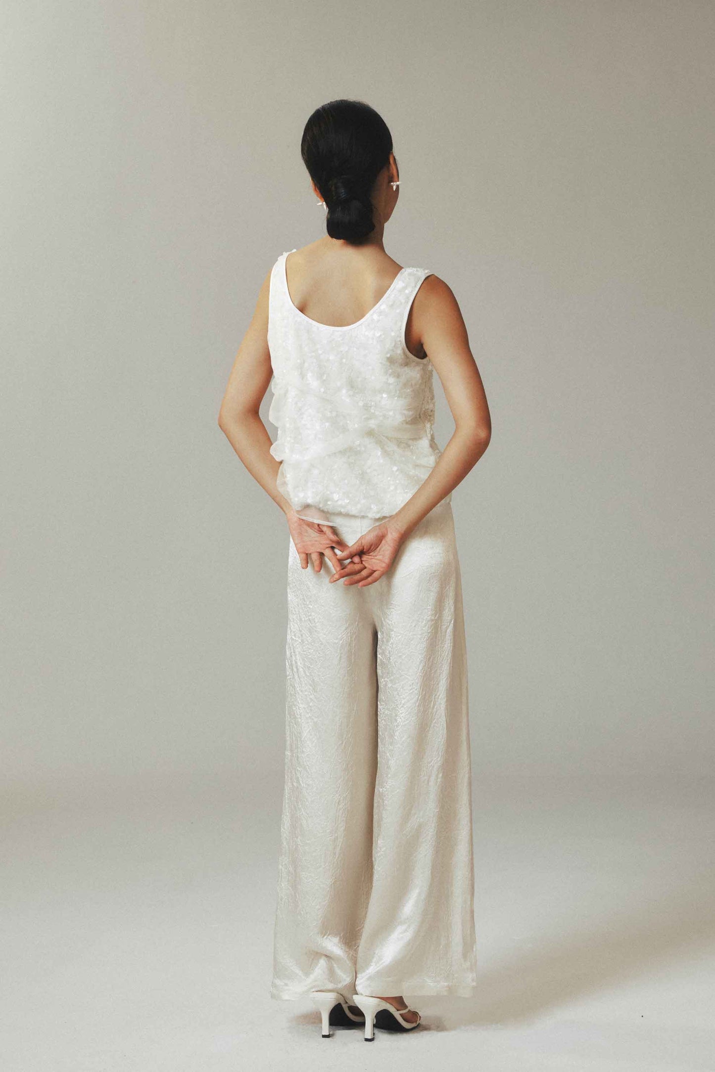 Elegant White Sleeveless Sequin Tank Top