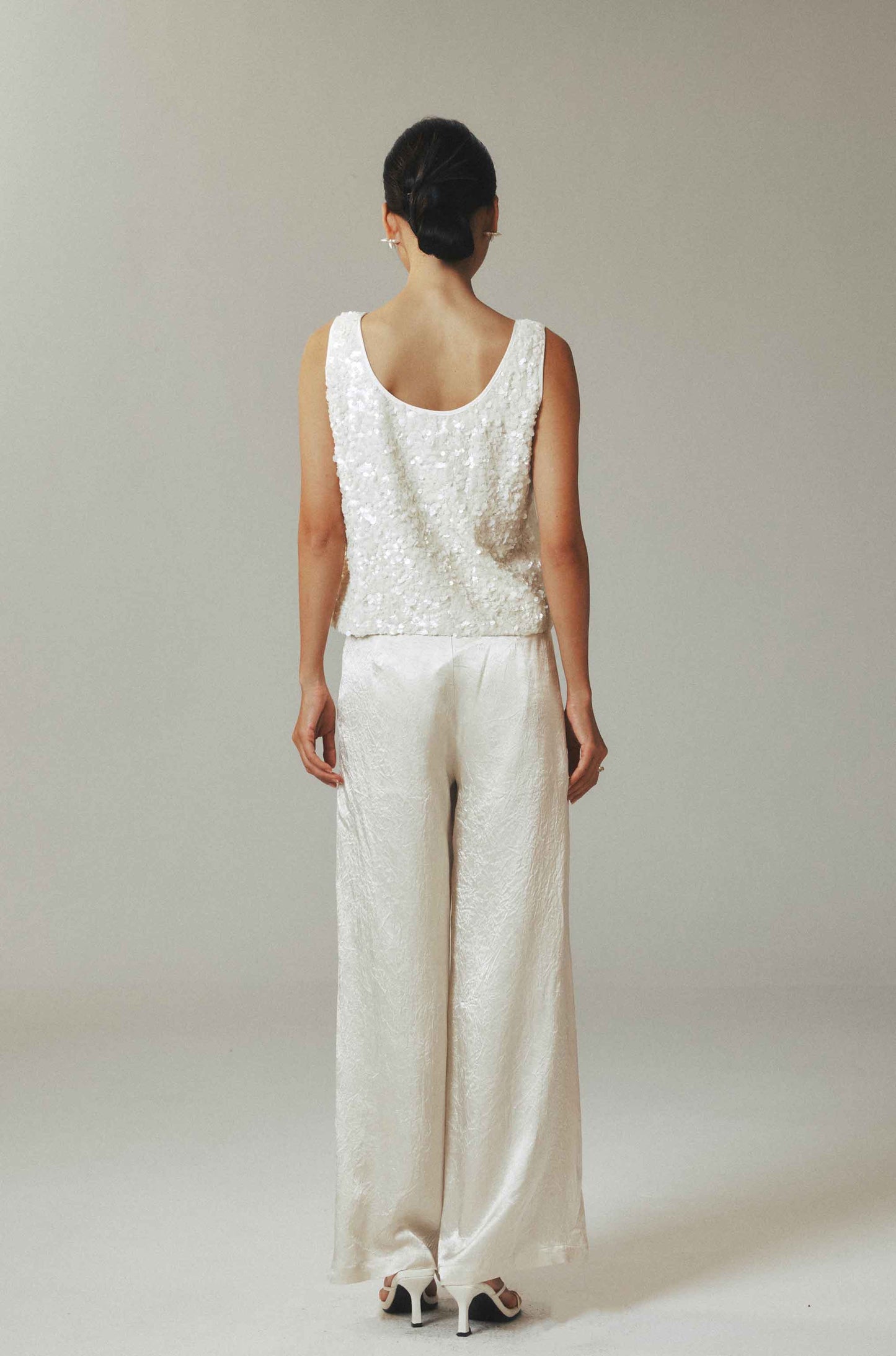 Elegant White Sleeveless Sequin Tank Top