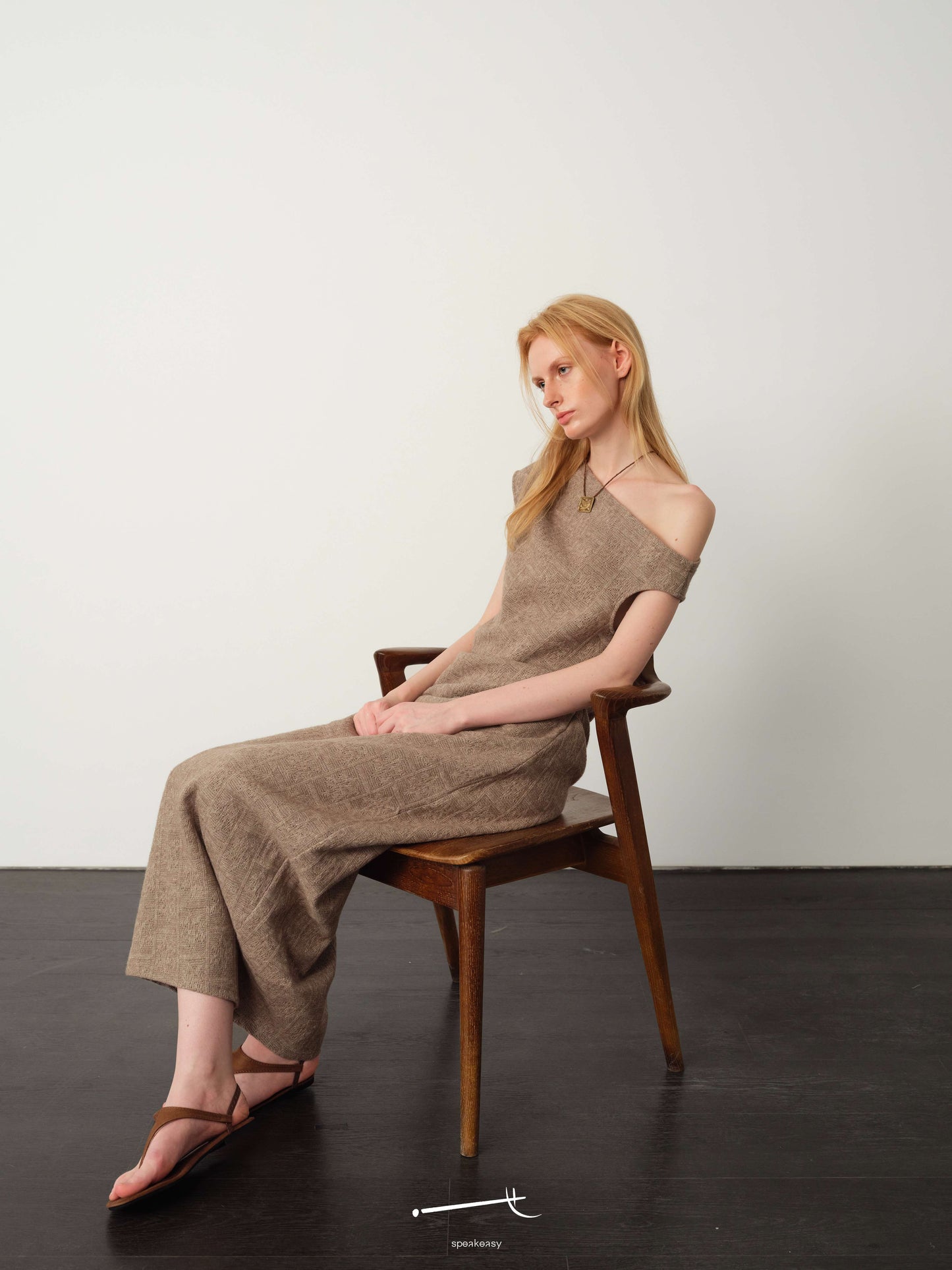 Soft One-Shoulder Knit Pleated Maxi Dress